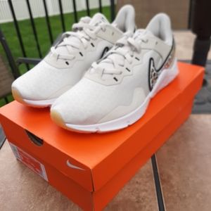 NIKE Legend Essential 2 Shoes Bone/Leopard Sz 9M